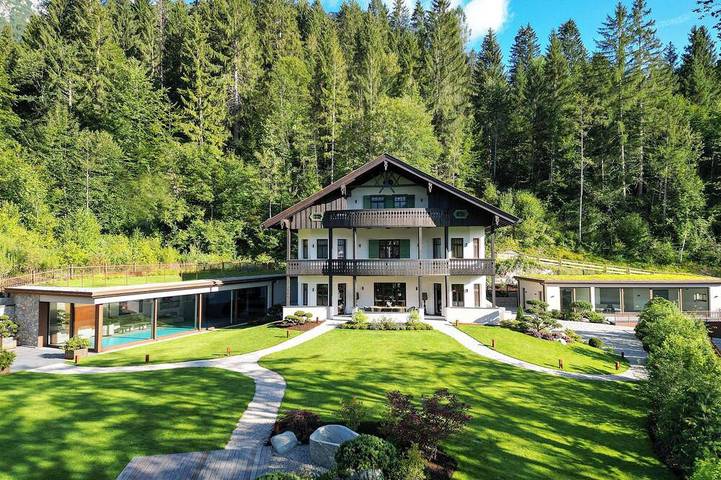 Ferienhaus für 16 Personen, mit Sauna und Garten in der Zugspitzregion