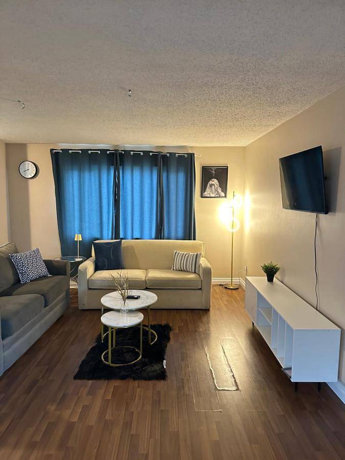 Sten Stay in Edmonton, Alberta