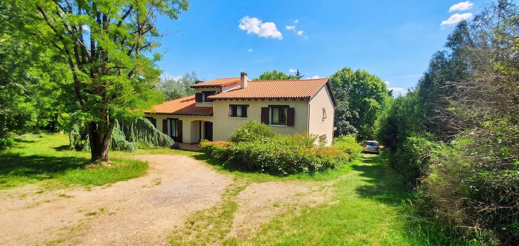 Spacious Villa with Private Pool - Montricoux in Montricoux, Tarn-et-Garonne