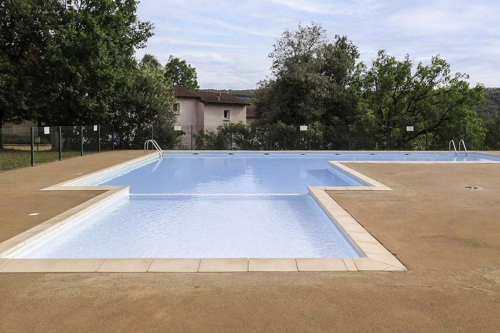 Domaine des Cazelles by Interhome in Cajarc, Massif Central
