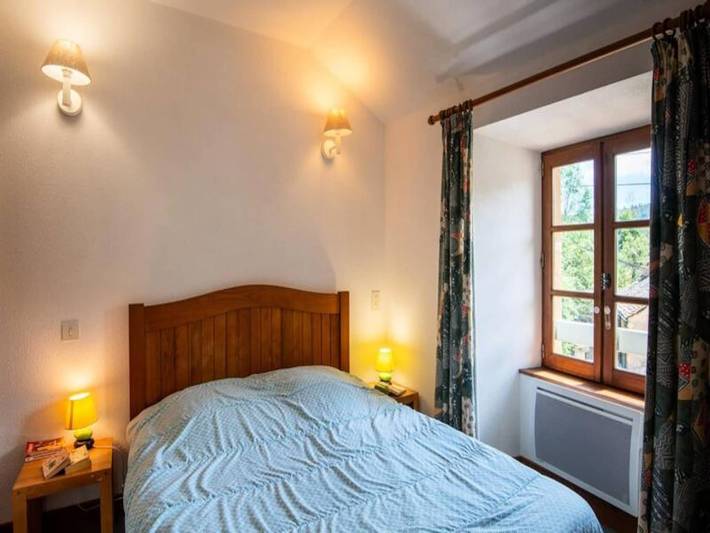 Gîte pour 4 personnes, avec terrasse, adapté aux familles à Les Bondons - 4