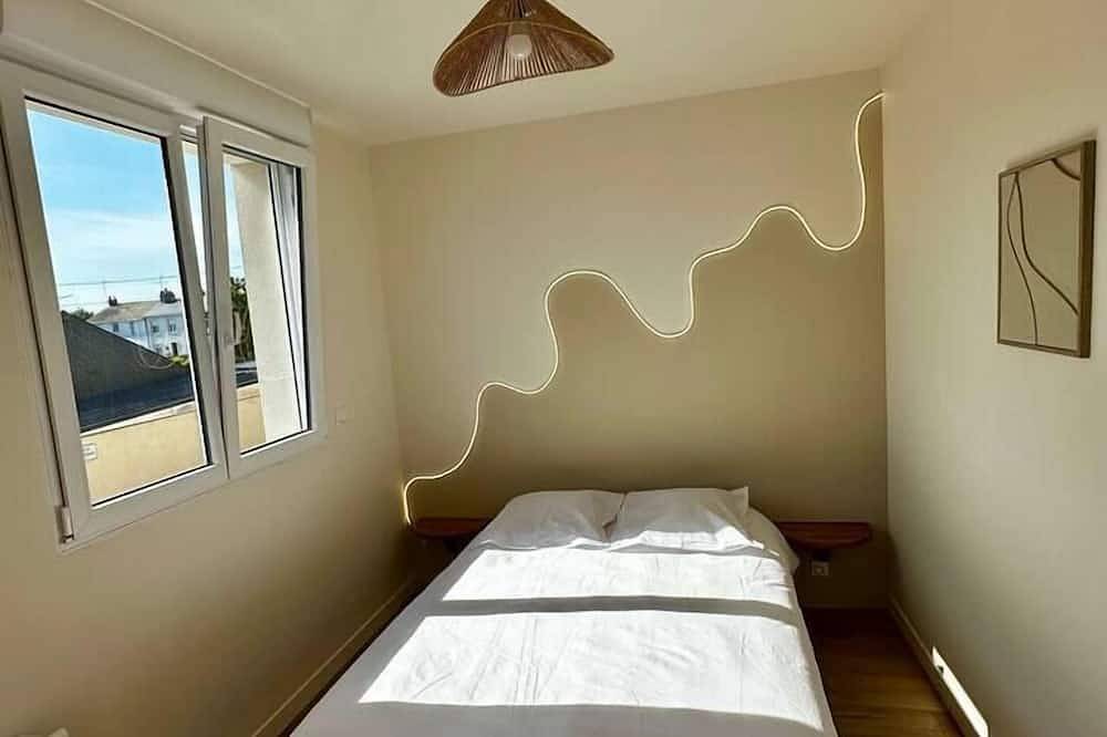 Contemporary house St léonard in Angers, Loire-Tal