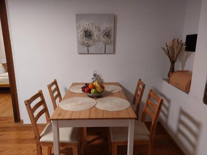 Ferienwohnung für 4 Personen, mit Garten und Ausblick in Höfen