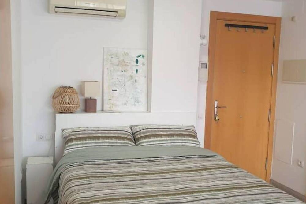 Appartamento intero, Loft Moderno en Terrassa, Ideal Parejas. Wifi. Pk in Terrassa, Barcellona entroterra