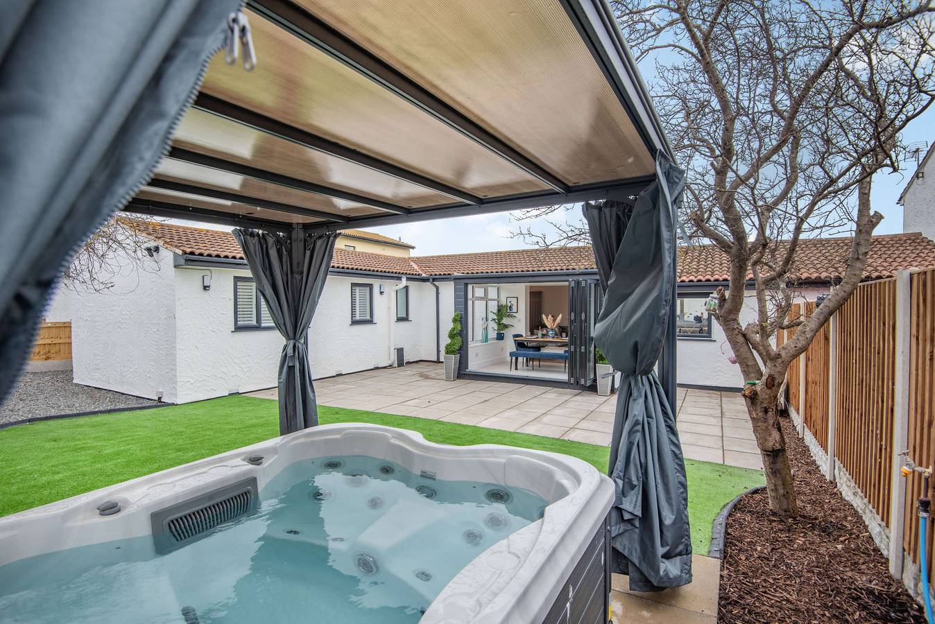 Coastal Cottage in North Wales With Hot Tub in Abergele, Conwy und Umgebung