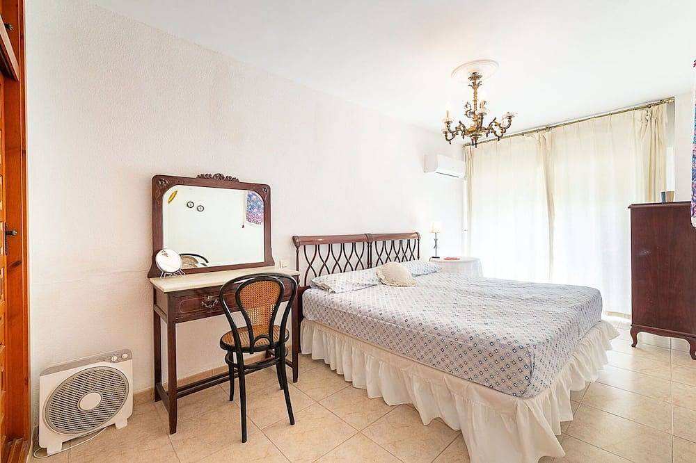 Appartamento intero, Bellissimo appartamento per 6 ospiti con Wifi, A/C, Tv, terrazza e animali ammessi in Agua Dulce, Roquetas de Mar
