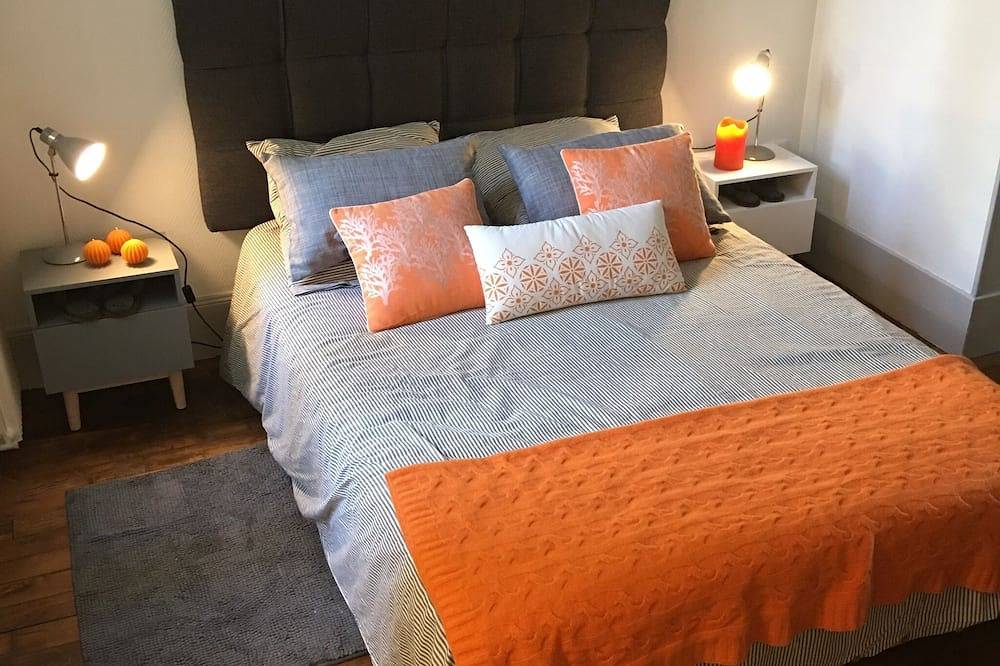 Appartement entier, Bel appartement calme avec jardin à 5mn de la gare. in Dijon, Région de Dijon