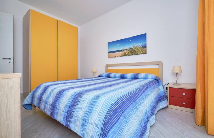Apartamento entero, Grecale, casa vacanze con veranda a 100 mt dal mare in Dolcevita Beach, Ragusa (Sicilia)