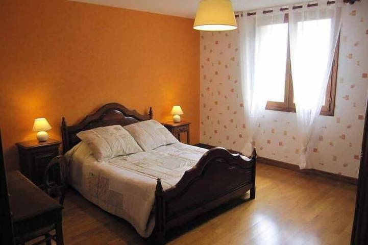 Location de vacances pour 11 personnes, avec jardin à Mauzac-et-Grand-Castang - 3