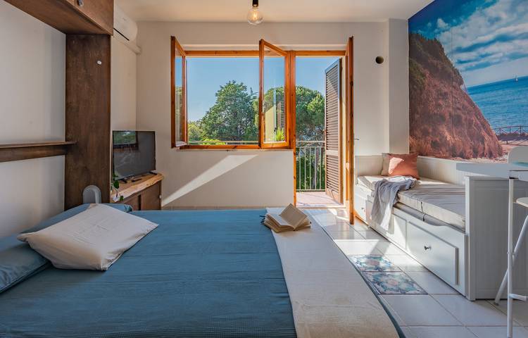Entire apartment, Studio 'Mono Le Lecce 38B' with Pool and Balcony in Capoliveri, Arcipelago Toscano