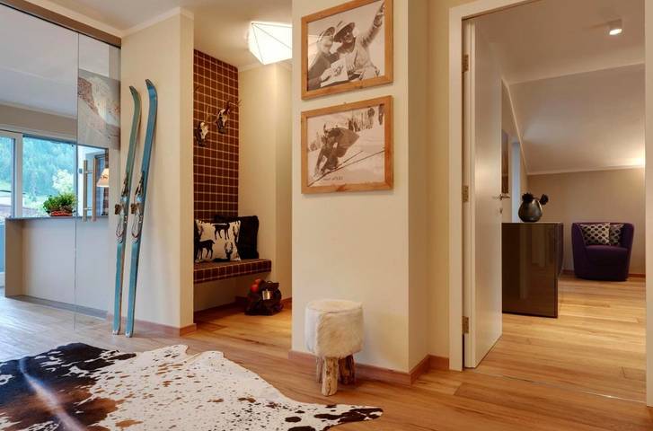 Gîte pour 6 personnes, avec terrasse et vue, adapté aux familles à Villabassa - 2