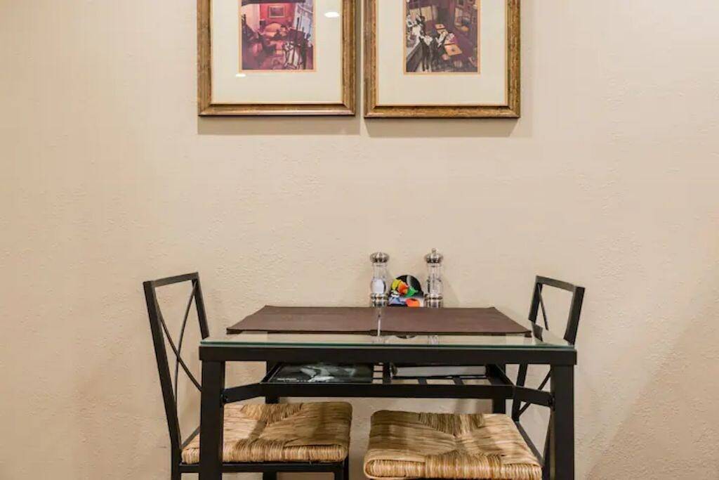 Ganze Wohnung, Comfortable Studio in a Woodside Plaza in Redwood City, Silicon Valley