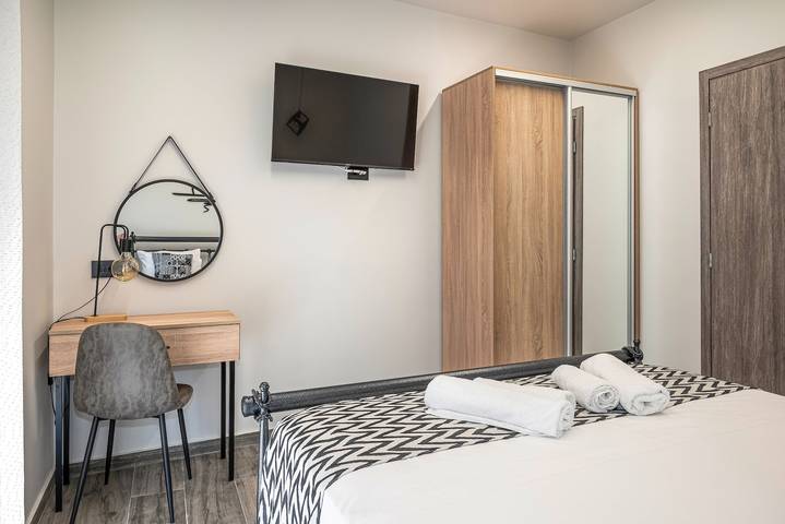 Ferienwohnung für 3 Personen, mit Balkon und Terrasse in Rhodos Stadt - 4