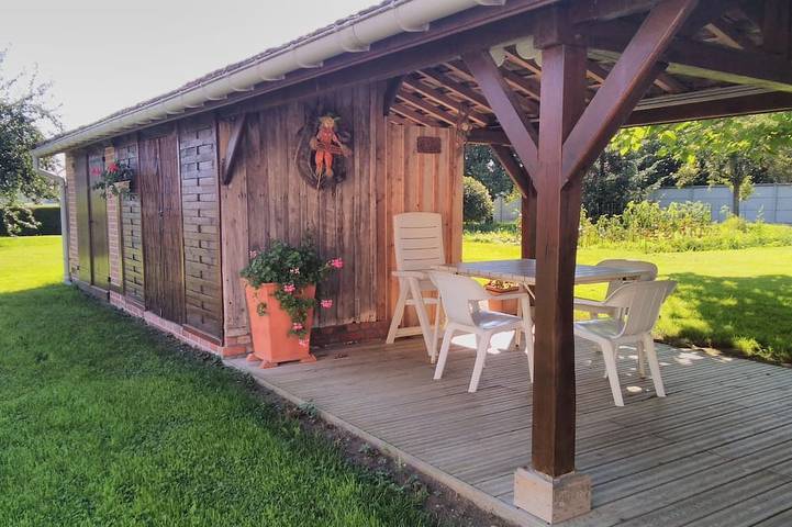 Gîte pour 4 personnes, avec terrasse et jardin