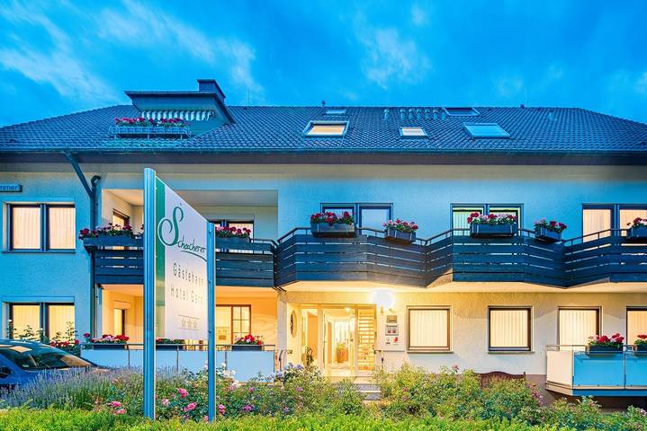 Hotel für 3 Personen, mit Balkon/Terrasse und Terrasse sowie Garten in Müllheim - 2