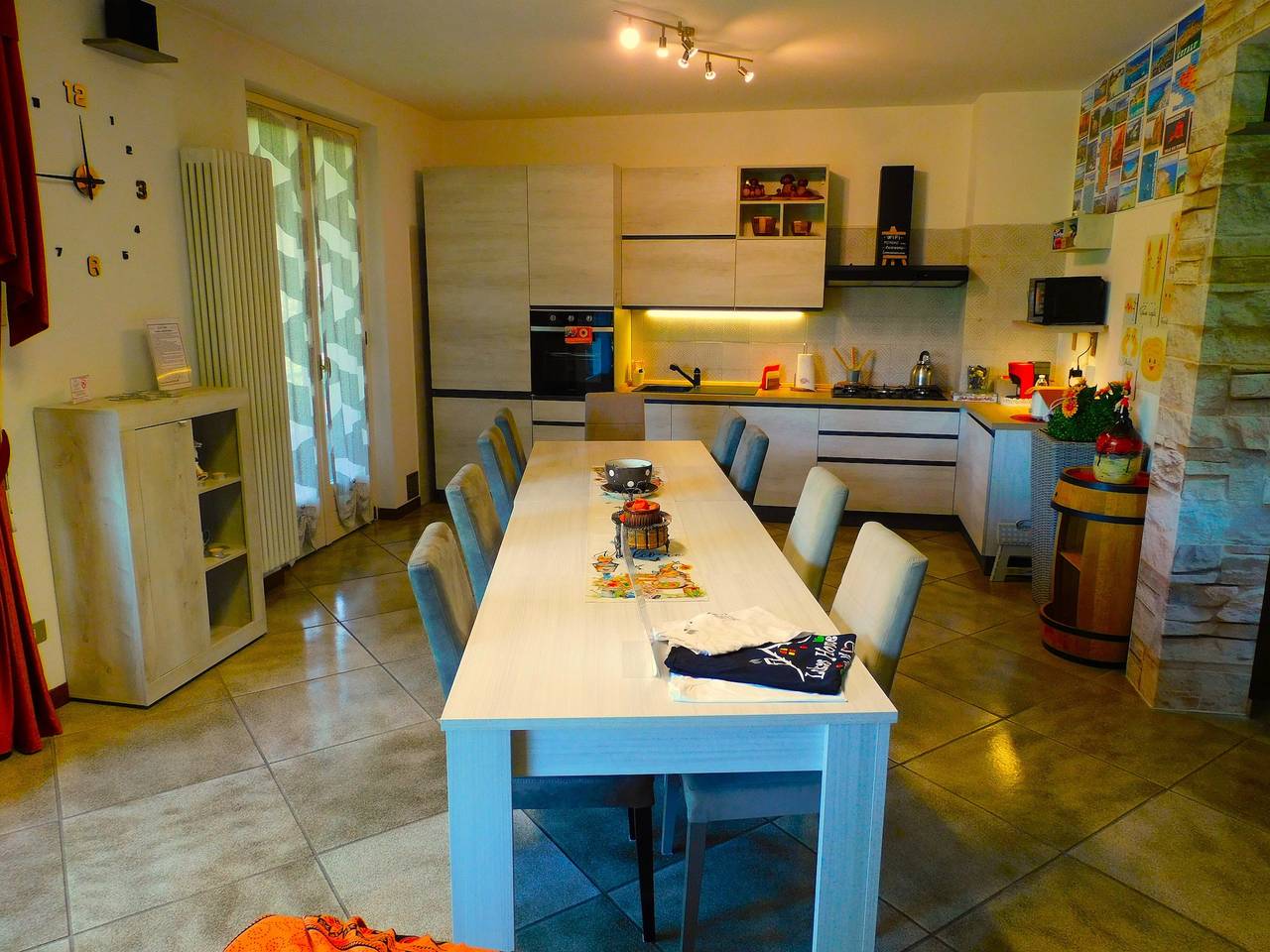 Ganze Wohnung, Lukas Home – Apartment für 6 Gäste mit Spielzimmer nahe dem See in Merone, Brianza