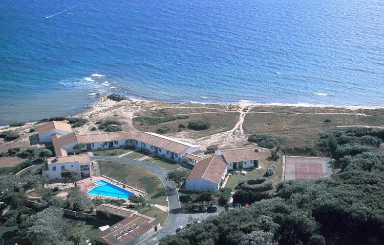 Hôtel pour 2 personnes, avec piscine ainsi que terrasse et jardin, animaux acceptés