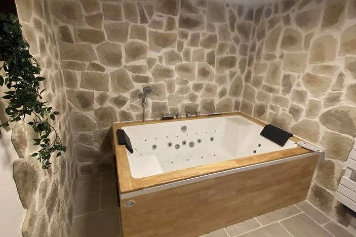 Holiday rental for 6 people, with hot tub and terrace, with pets in Dieppe