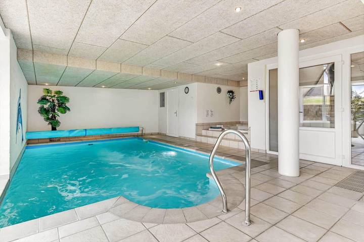Ferienhaus für 12 Personen, mit Terrasse und Whirlpool sowie Sauna und Pool in Blavand - 2