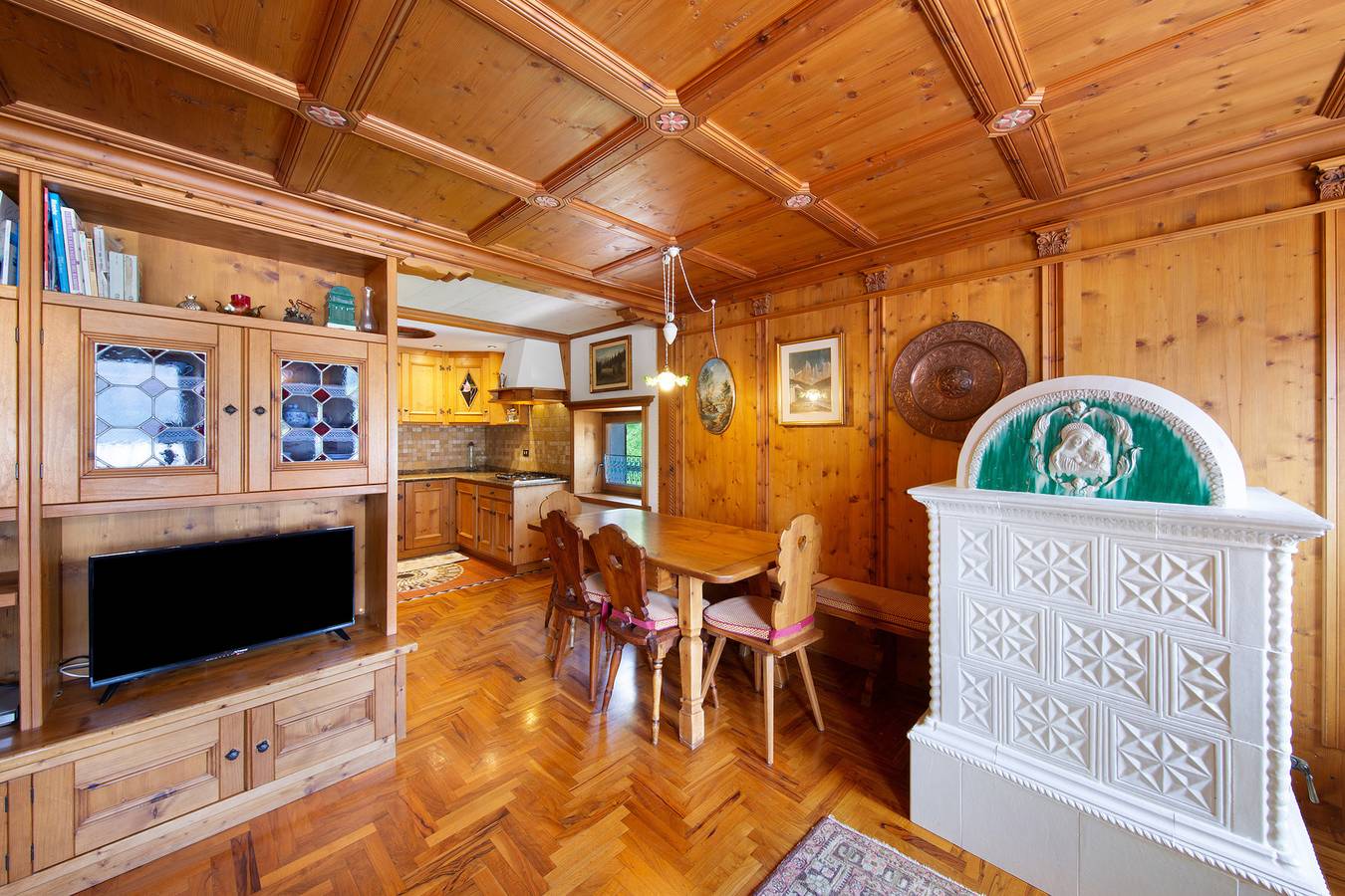 Entire apartment, Apartment 'Ai Frassini A Vinigo' with Mountain View, Private Terrace and Wi-Fi in Vodo di Cadore, Eastern Dolomites