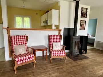 Maison De Vacances pour 8 Personnes dans Nantiat, Région de Bellac, Photo 2