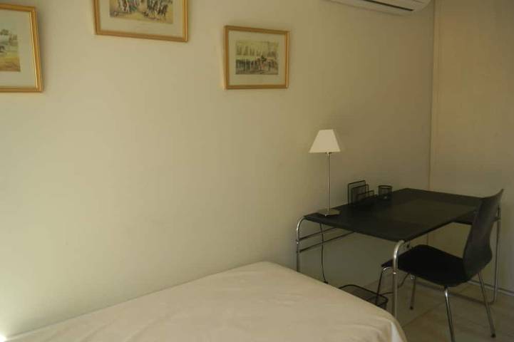 Location de vacances pour 8 personnes, avec balcon et jardin à Combas - 3