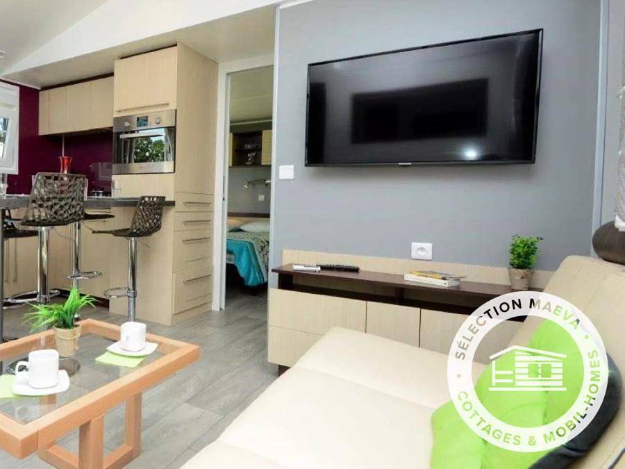 Camping Tikayan Domaine du Golfe de Saint Tropez - Mobile home 6 persons - Mobile-home Alabama Confort 3 Rooms 4/6 People Air-conditioned + Tv 2 bathrooms in Grimaud, Mediterranean Coast (France)