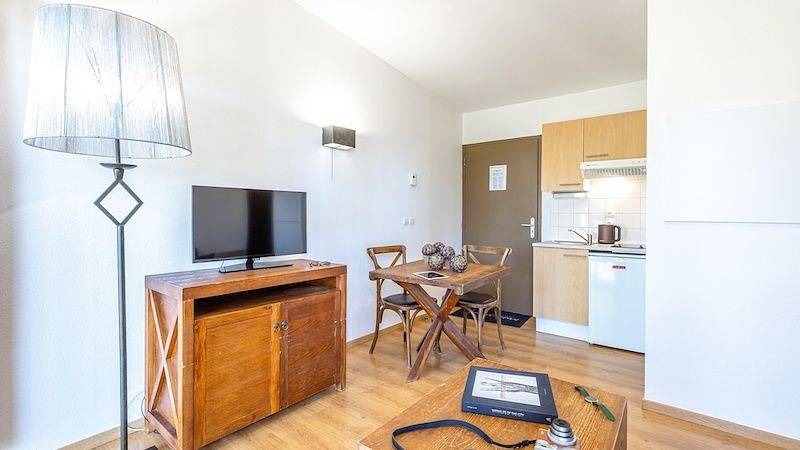 Studio entier, Studio pour 2 personnes avec balcon in Eppe-Sauvage, Avesnes-sur-Helpe