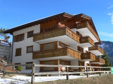 Ferienwohnung für 4 Personen, mit Garten und Balkon in Graubünden