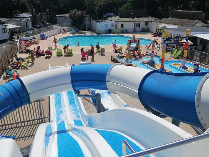 Camping pour 6 personnes, avec bassin pour enfant