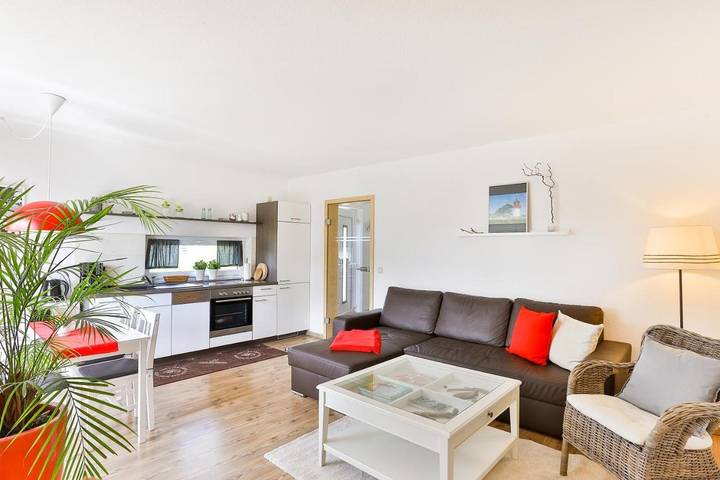 Ferienhaus für 4 Personen, mit Terrasse und Garten sowie Ausblick in Stralsund - 3
