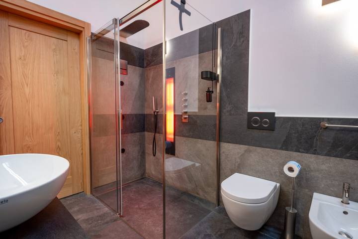Ganze Wohnung, Casera Cal De Mez Sora - Wellness Chalet in Chies d'Alpago, Südliche Karnische Alpen
