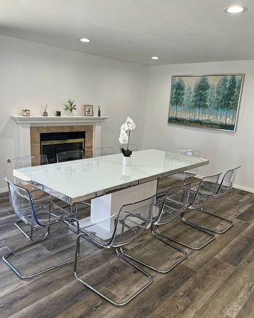 Villa for 12 Guests in Santa Clarita, Southern California, Picture 1