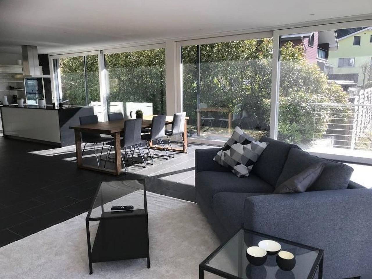 Villa am See 2 / Beach House in Sisikon, Vierwaldstättersee