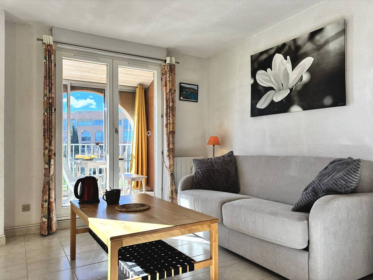 Appartement entier, Appartement 2 pièces avec loggia vue mer, animaux admis - La Londe-les-Maures in La Londe-les-Maures, Parc national de Port-Cros
