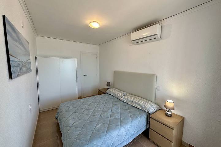 Breathtaking Beachfront House in Platja de les Palmeres (Sueca), Sueca