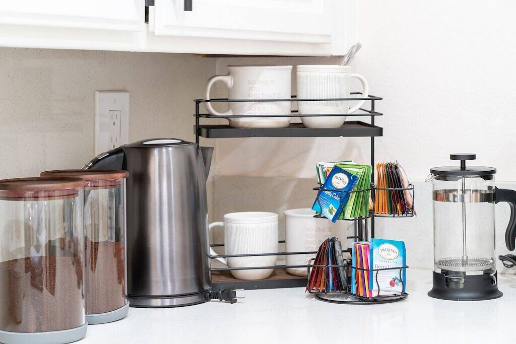 Elegant Disney Retreat in heart of Orange County by Beaches in Westminster, Orange County