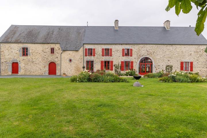 Chambre d’hôte pour 2 personnes, avec jardin et piscine à Quettreville-sur-Sienne