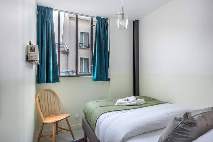 Ganze Wohnung, Hedonist House - Design Architect Flat - 15min. from Paris center in Gentilly, Val-de-Marne