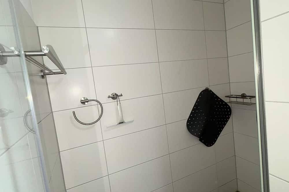 Ganze Wohnung, See-Nähe & Garten: Familienfreundliche Fewo in Moos-Weiler für lange Aufenthalte in Moos, Untersee