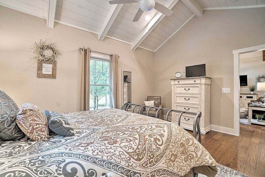 Hootenanny at Horton Creek: Creekside Escape! in Chattahoochee National Forest