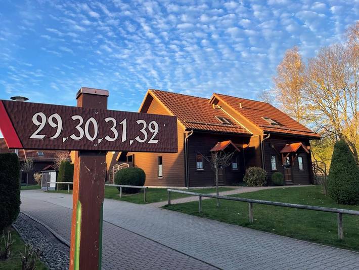 Holzferienhäuser im Naturerlebnisdorf Blauvogel - Ferienhaus mit Terrasse und moderner Ausstattung in Hasselfelde, Harzvorland