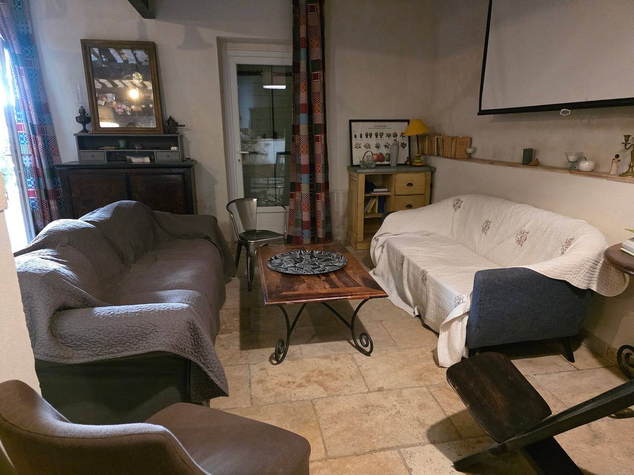 Ferienhaus 'Le Mas Des Mourguettes' mit Gemeinschaftspool, Wlan und Klimaanlage in Le Thor, Vaucluse