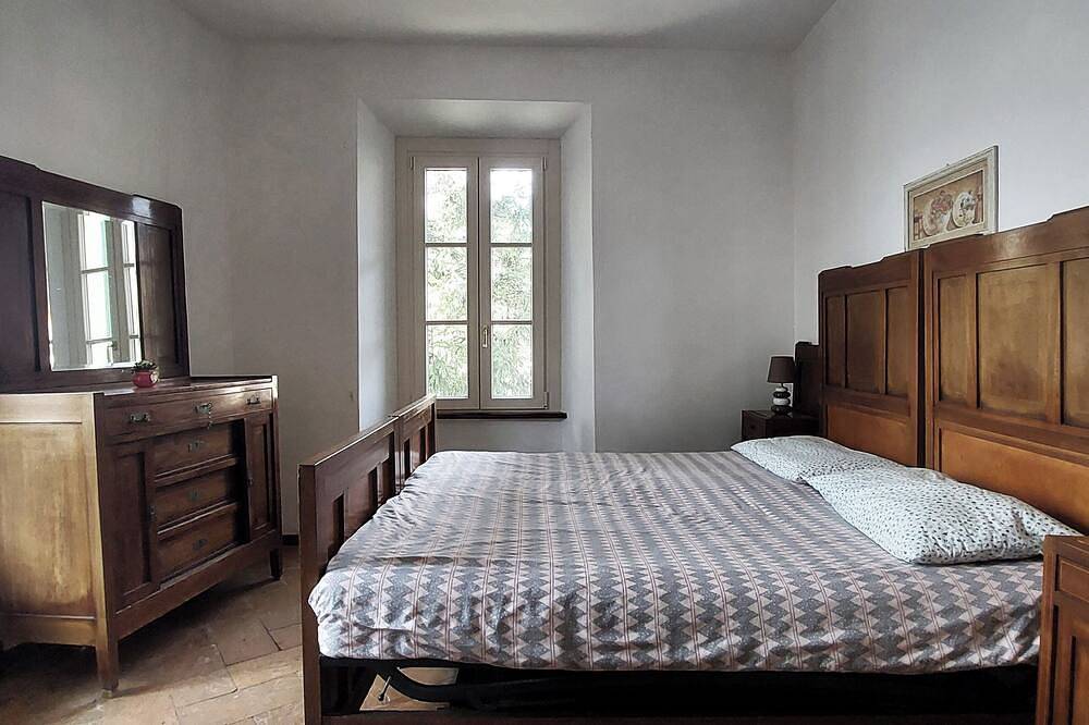 Portion of Villa in Civiglio in Civiglio, Como
