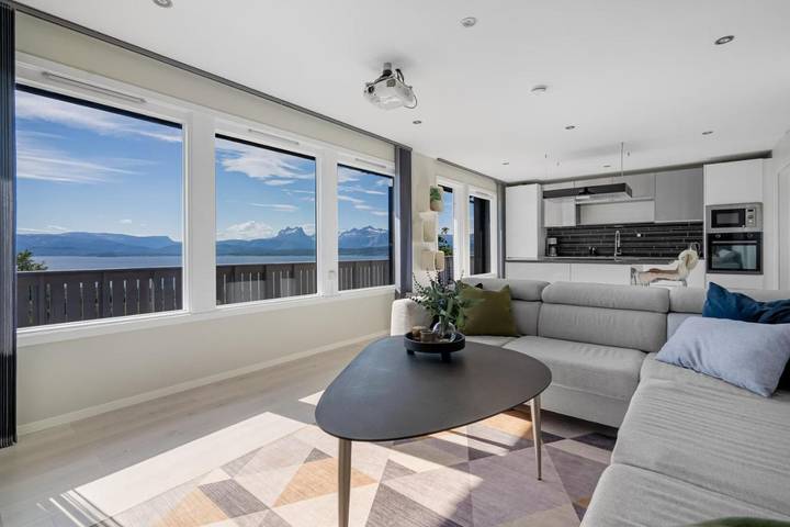 Ferienwohnung für 5 Personen, mit Garten und Terrasse sowie Ausblick - 1