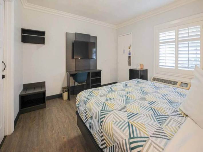 Apartamento entero, 1 cama tamaño queen | No fumadores, microondas in Tustin, Condado de Orange