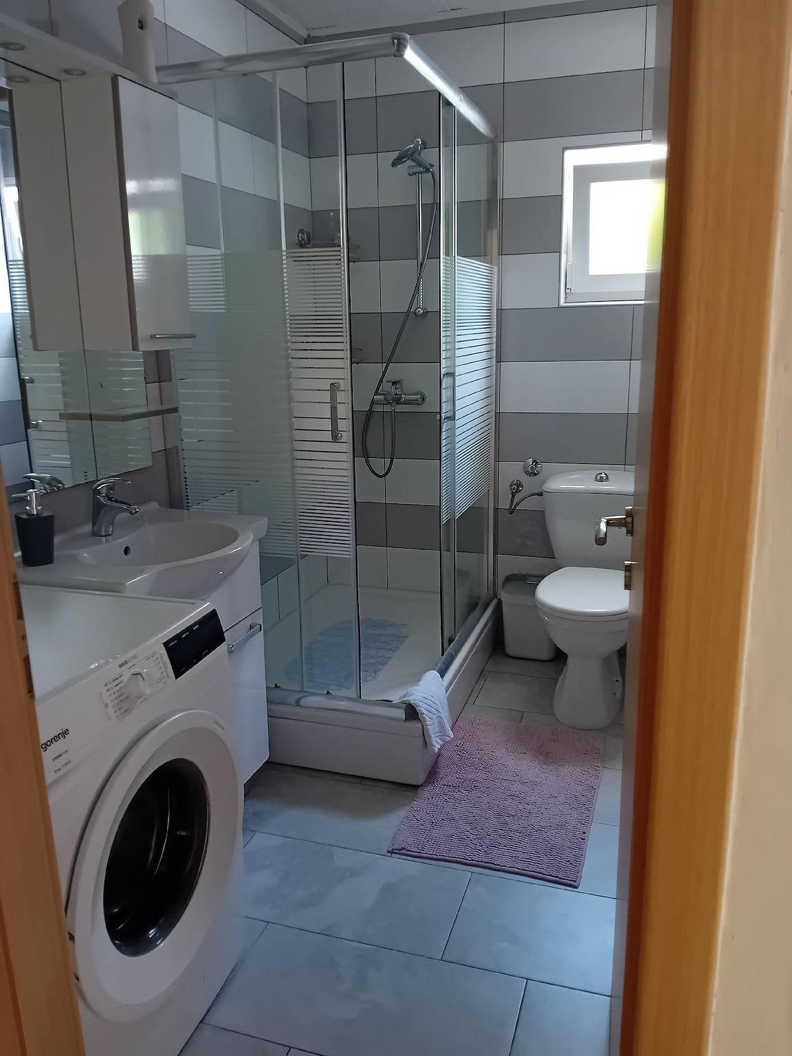 Ganze Ferienwohnung, Ferienwohnung Delfa Pećarina in Lopar, Rab