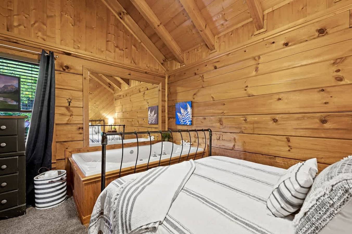 Ganze Wohnung, Location Smokies Log Cabin Hot Tub Fireplace in Pigeon Forge, Sevier County
