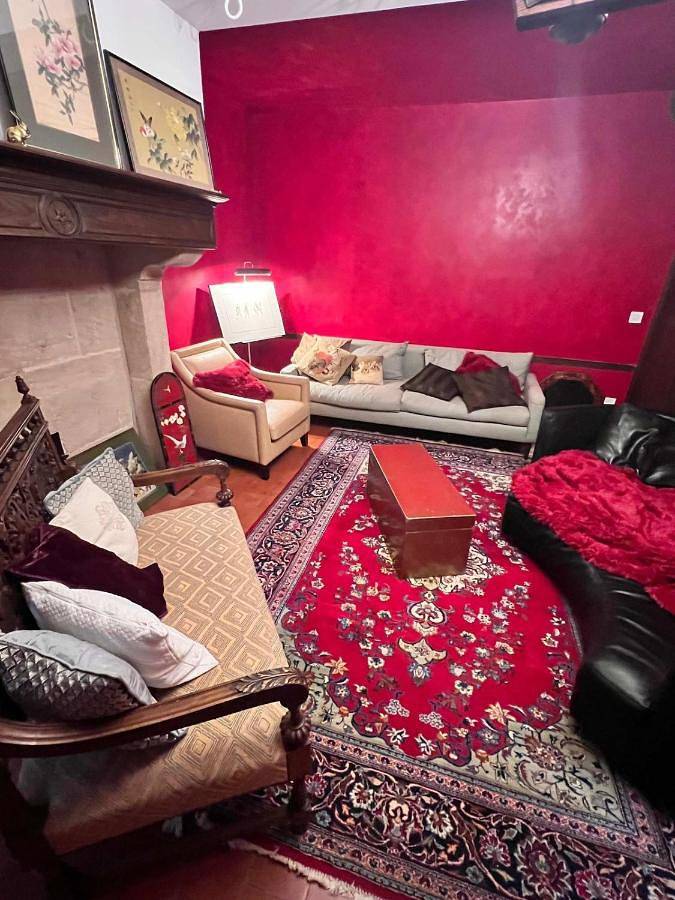 Location de vacances pour 12 personnes, avec terrasse, animaux acceptés dans Montmeillant