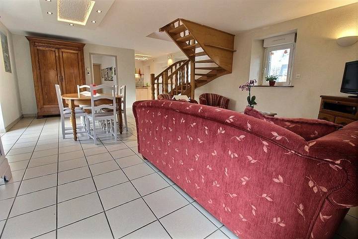 Gîte pour 5 personnes, avec terrasse et jardin à Plouvara